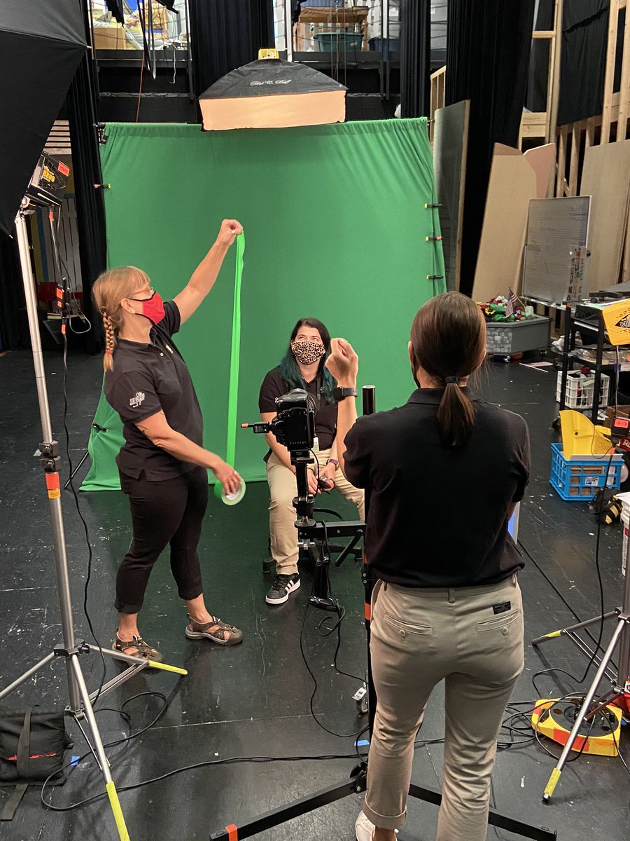 Mike_FASTSIGNS's tweet photo. Thanks to our first wave of picture day schools for collaborating with us to still provide photos for all students, in-school and cyber. Thanks to our staff &amp; school staff for being flexible &amp; working out challenges to provide a good experience and still capture great images! https://t.co/EU28AvULtp