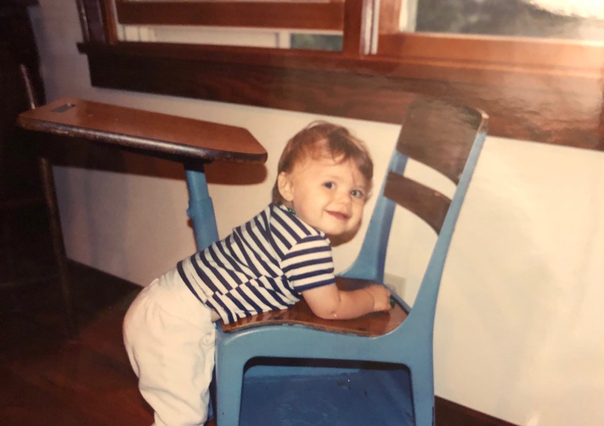firelandsvb's tweet photo. #8 Senior Captain Kristin DeWitt

Future career plans: Attend a 4 year university to study business or medicine (dermatology)

Favorite memory: 2018 team dinners with Ava, Sam &amp; Mack.
Also, coming back and winning from a 2-0 lead on senior night last year. https://t.co/nWj4rURSni