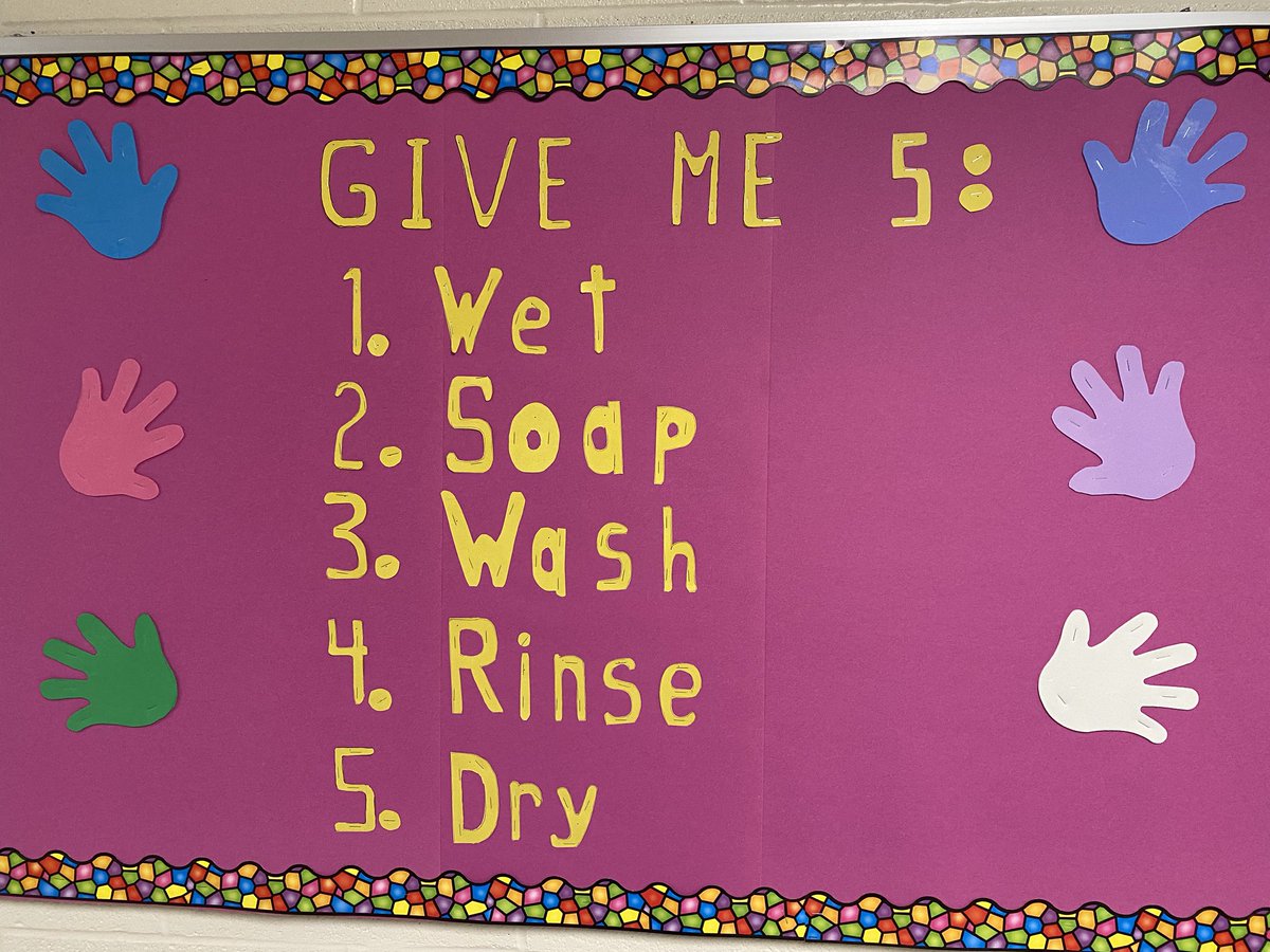 Oakridge_SS's tweet photo. Our Special Education classes are ready. Staff members have some messages for our arriving students! #GoOaks #GoTVDSB https://t.co/BPCtDijIiQ