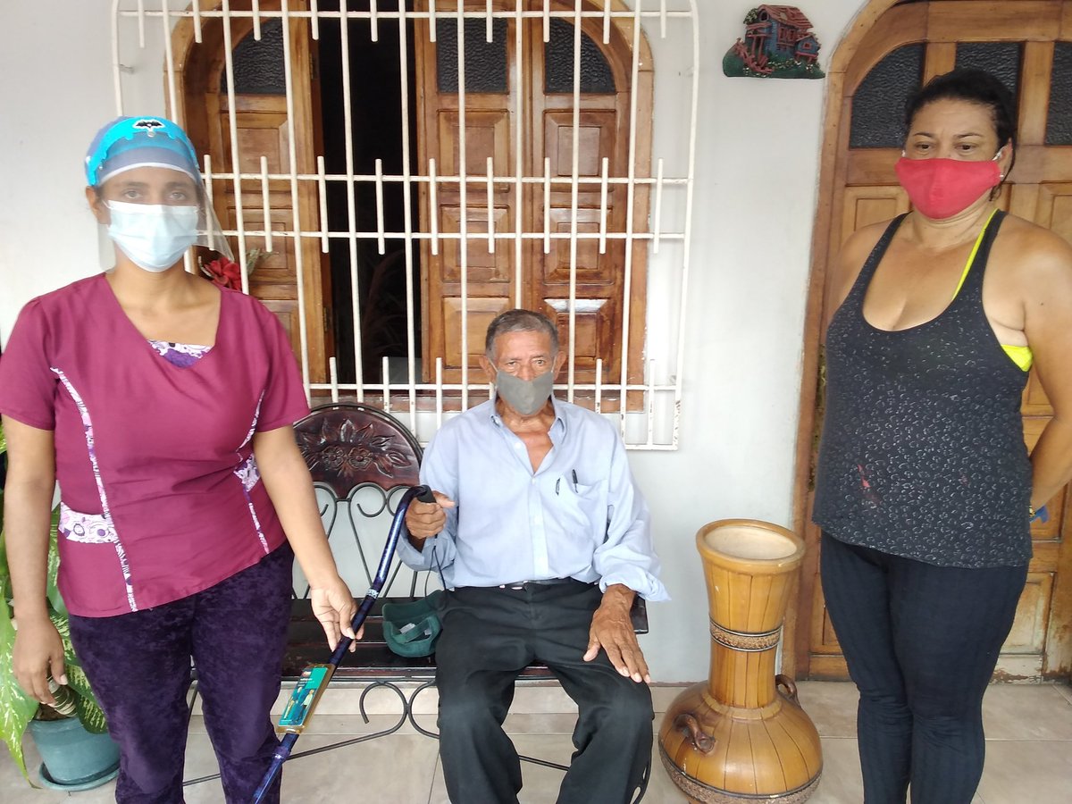 alcaldiajjm1's tweet photo. Con el apoyo de las UBCH del #PSUV Dir. de Salud de la Alcaldía cumpliendo lineamientos de la Alc.@VillegasKarelia entregó ayudas técnicas, Gob @rafaellacava10 #AquíNadieSeRinde!  @gladysrequena @Conapdis @salainass @JuntosVen

#YoSíVotoPSUV

#EconomíaProductivaYParticipativa https://t.co/xacOxZ398y