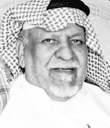 العم فهد حمود الدراعين الزعبي ،، ذكريات جميلة عمرها ٦٢ عاما  ، عميقة أثارت فى النفوس مشاعر مختلطة مابين الفرح والوهن ،، هي الحنين الى بساطة الحياة ،، ملامحنا ، اعمارنا ، احلامنا التي طوتها دفاتر الايام ،، نسأل الله ان يمد فى عمر ابو حمود وان يحفظه برعايته .