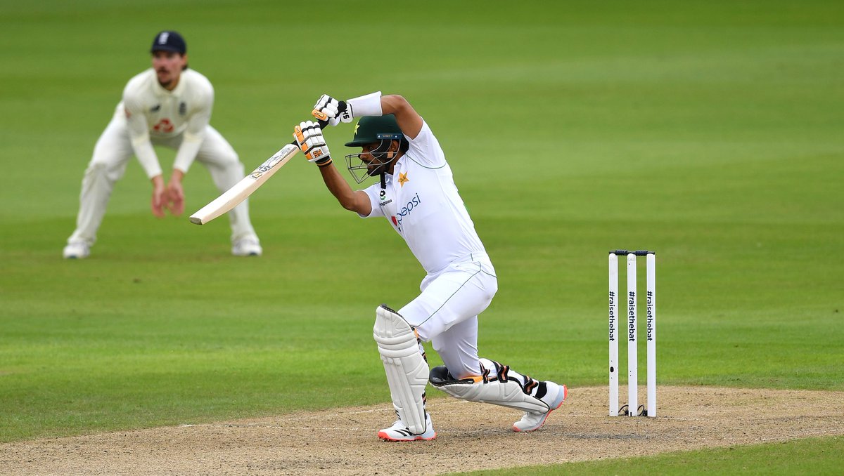 156kph's tweet photo. Want to watch these sights for rest of my life. Is it too much to ask for #Golden4yearsofBabar https://t.co/b3Re39LjHQ