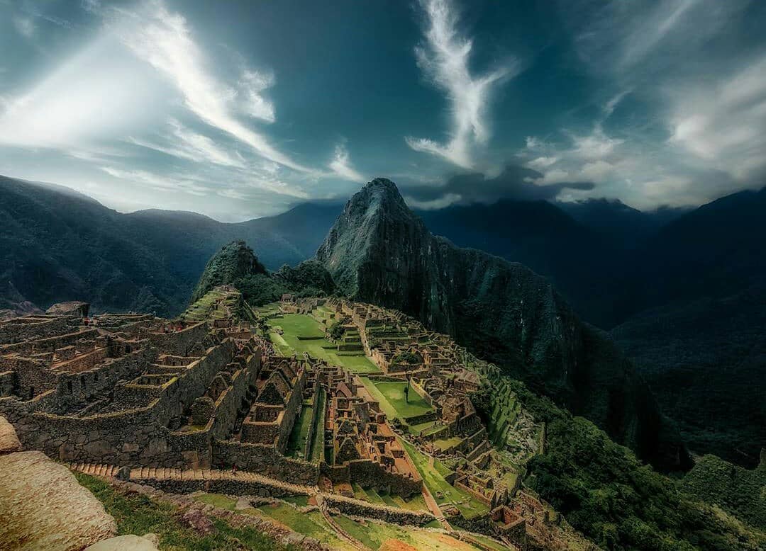 Karikuy's tweet photo. When all this is over will there really be anything left to hold you back? There is so much awaiting you, reach out and take it.

📷 @alexisjosue

#peru #perutours #perutravel #visitperu #experienceperu #karikuy #karikuytours #karikuytoursperu https://t.co/CYKYA0gl6J