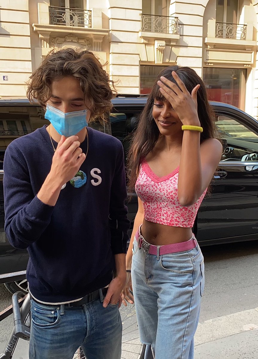 itsnawell's tweet photo. look at us... who would’ve thought 😌 https://t.co/wUsnnyjxQT