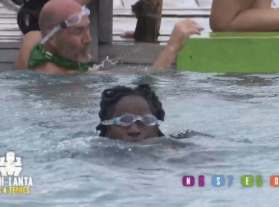 Out Of Context Koh Lanta On Twitter Hadja Qui Commence Deja A Casser Les Couilles En Mode Elle Est Forte Kohlanta