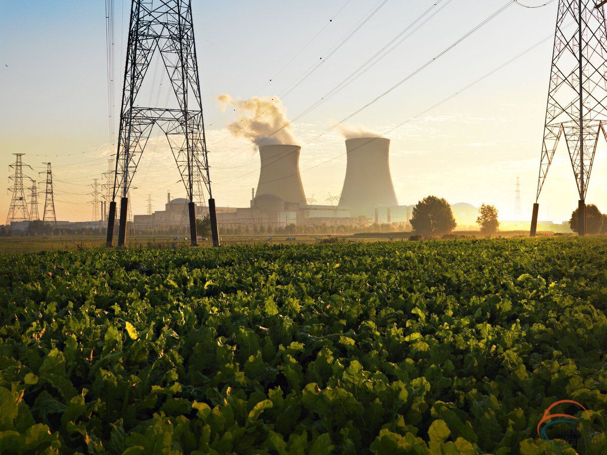 Ядерная энергия вопросы. Атомная энергия АЭС. АЭС Бельгии. АЭС Тианж Бельгия. Электроэнергетика АЭС.