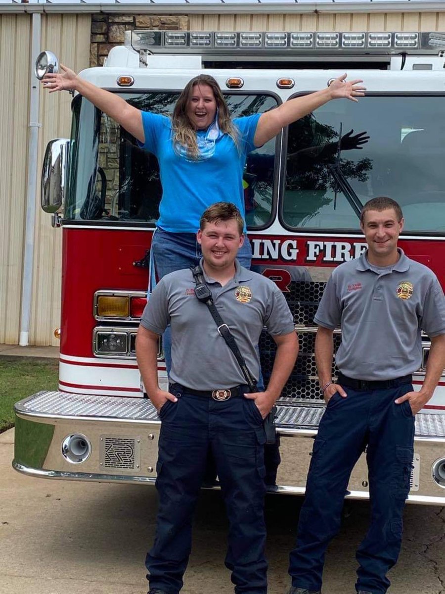 Thank you City of Barling Police and Fire Departments.  We appreciate your services EVERYDAY but especially today.  #NeverForget <a href="/HardawayJoshua/">Joshua Hardaway</a> <a href="/CrystalBoling/">Crystal Boling</a> <a href="/tmcnatt/">Tim McNatt</a> <a href="/tj5889/">KJ</a>