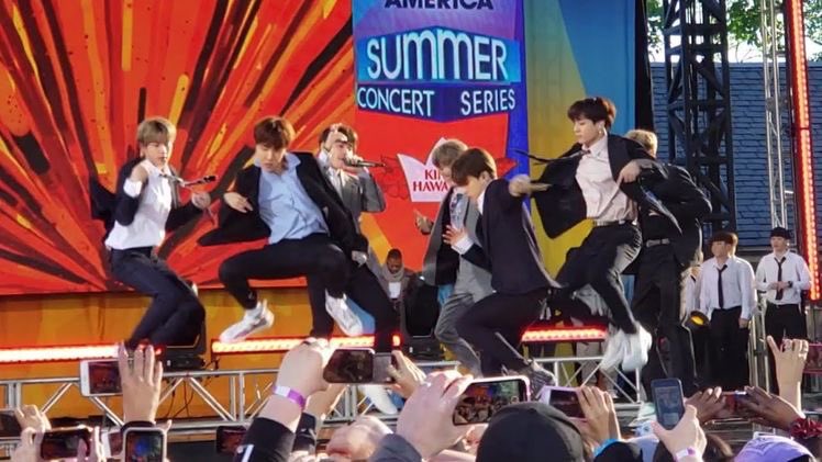 On 05/15/19 the boys kicked off GMAs Summer Concert series in Central Park and  #BTSARMY   showed up in droves! In fresh looking suits  @BTS_twt performed BWL and surprised us all with Fire... snatching more locals 