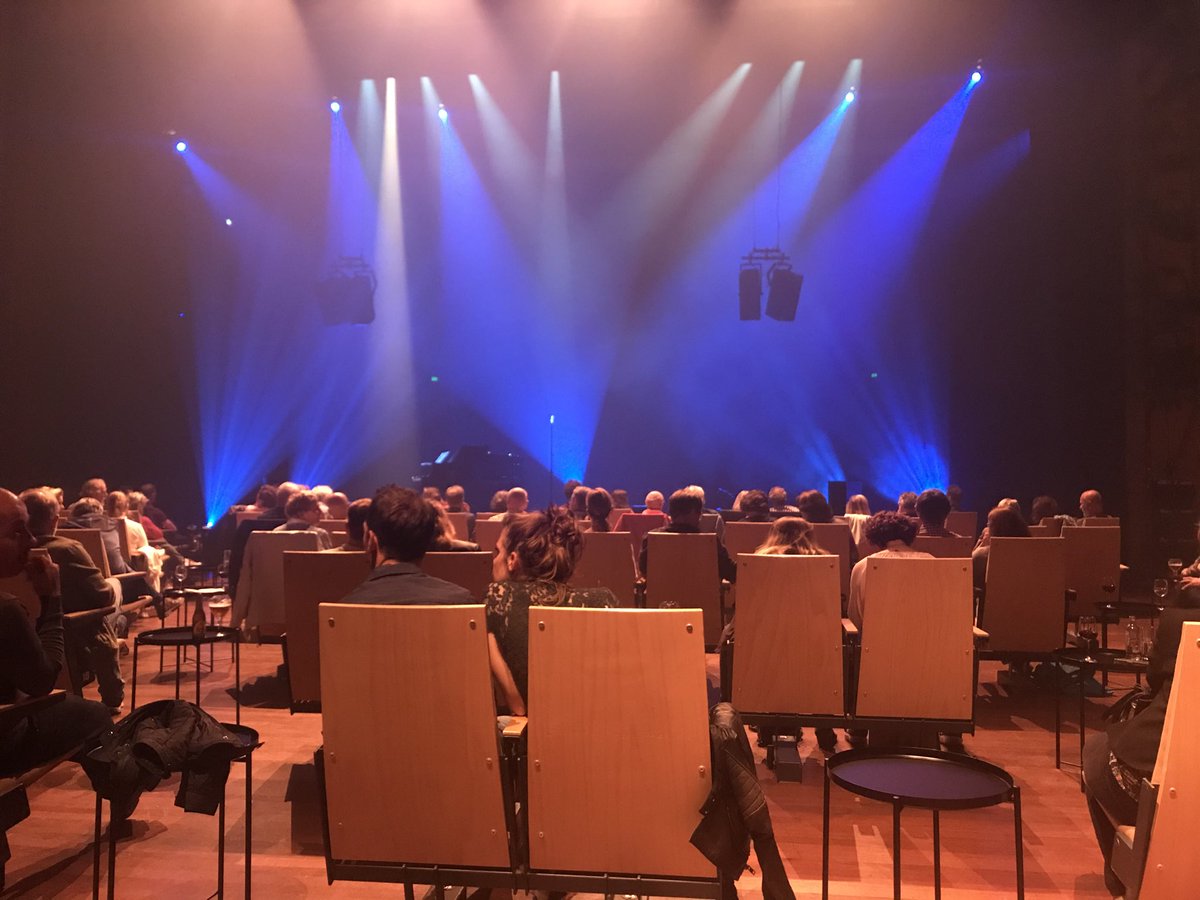 marjavso's tweet photo. ⁦@Parktheater⁩ ⁦@svenratz⁩ Where are we now? Op het podium. #zinin https://t.co/xUflY09lOz