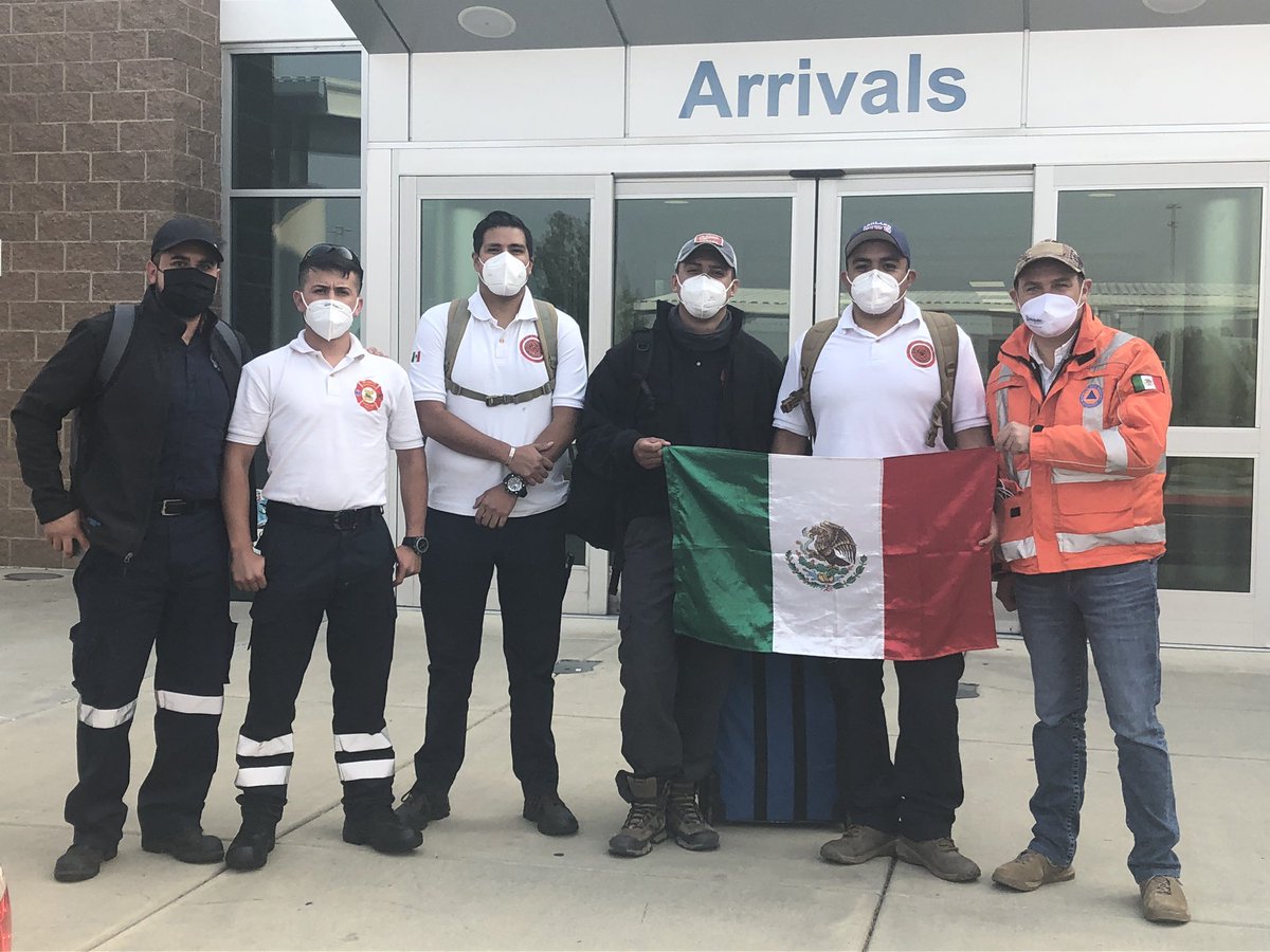 Firefighters from Guanajuato, Mexico arrived yesterday to help fight the fires in Oregon.
🇲🇽 🔥🚒