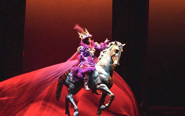 marksdoss's tweet photo. I am requesting this costume from #teatrolascala. I've decided Argante is as good of a character as any to go through the rest of 2020 as. @LeslieTravers @Paulinepark @ViniciusSoaris3 See you around town. https://t.co/XnmtV2Q9zt
