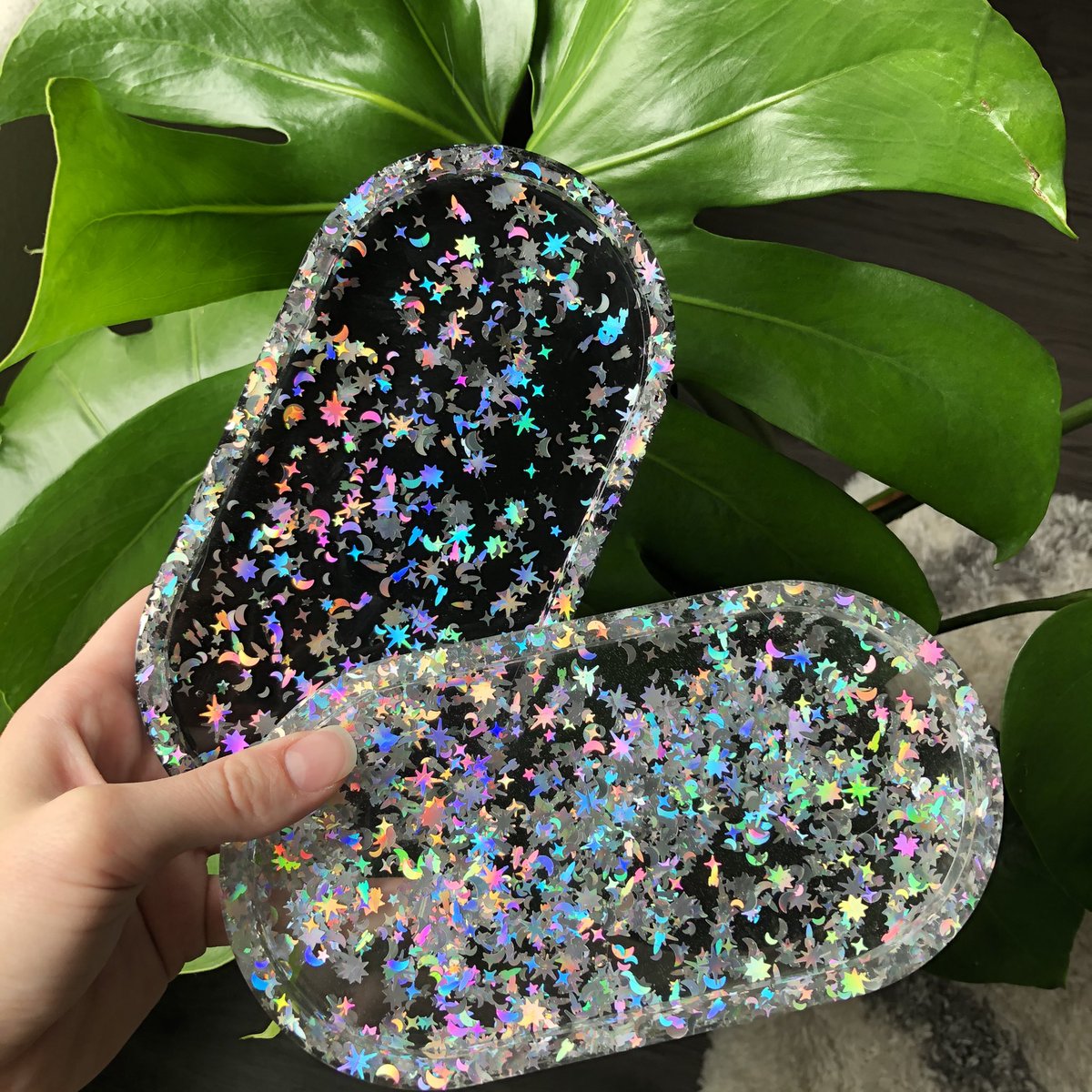 dripsbymac's tweet photo. Here are some more mini trays to bless your timeline✨

I am obsessed with these, should I make more for a giveaway?!

➡️Available for $28 shipped
➡️ashtrays and mini trays are BOGO half off https://t.co/gWDRIz9SBt