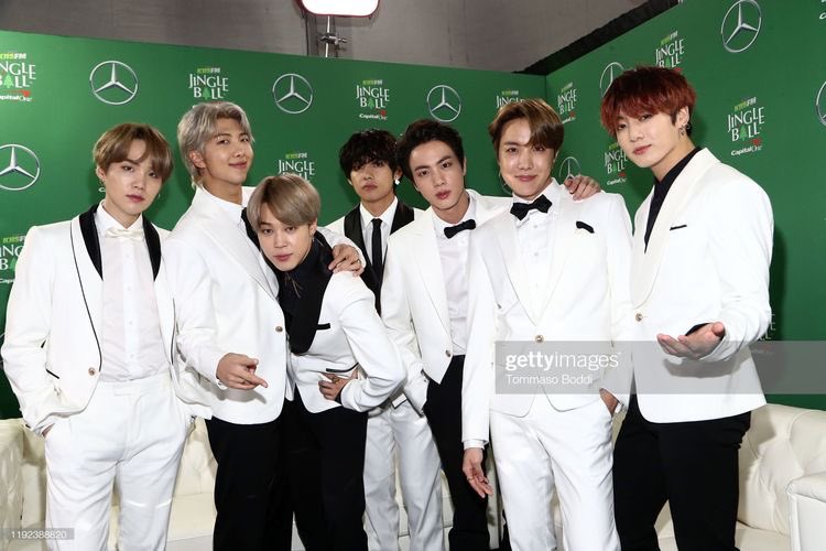 The boys were back for their 4th trip to the USA in 2019 (5th for Hobi) to perform at iHeart Jingle Ball on 12/06/19, slaying the stage with  Drop, Make it Right and BWL with  @halsey Gorgeous in their white tuxedos