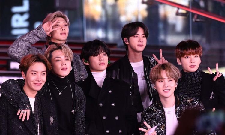 What can I say but that we ALL thought 2020 would level up again for  @BTS_twt &  #BTSARMY   after our handsome men rang in the New Year in Times Square capturing our hearts w/Make it Right & BWL (they looked EXPENSIVE)!!12/31/19 NYRE