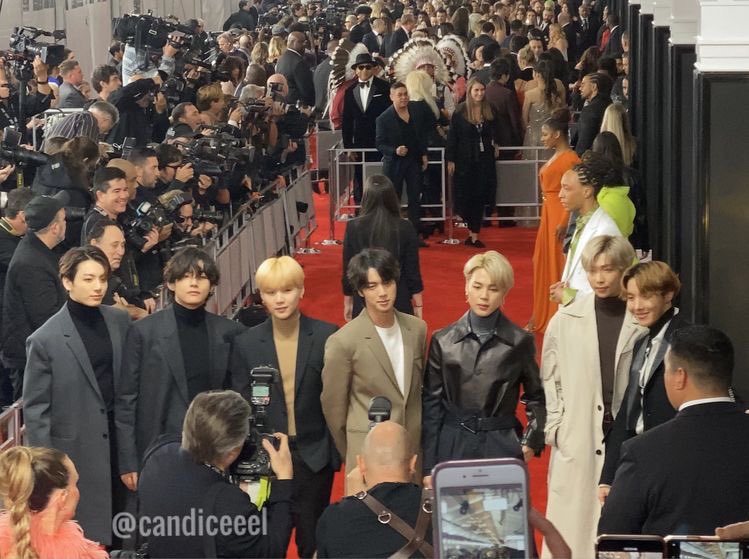 Making a 6th trip to the US (7 for Hobi) in 11 mos, our men melted us into a puddle as they dazzled the red carpet & made the most out of a shared stage at the Grammys for Seoul Town Road. IMO, Jimin, Namjoon & Tae wanted us all  01/26/20 @BTS_twt 