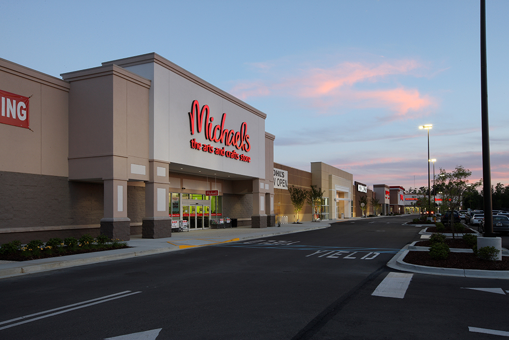 StirlingProp's tweet photo. .@MichaelsStores met a growing consumer need to keep families busy at home by creating craft videos, live classes and products for kids! Find Michaels across #StirlingProp portfolio & coming in 2021 to #HammondSquare in Hammond, LA.
https://t.co/5MVIluSpjG https://t.co/39DNJaw9pd