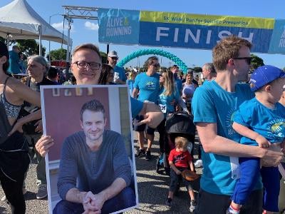 MichaelJMaloney's tweet photo. I'll be doing the #AliveandRunning #SuicidePrevention Walk this weekend for the second year in a row in honor of my late friend #TomLind Appreciate any support re: donation link below. Please seek help if you're feeling depressed.
https://t.co/B2OiJIlRg3 https://t.co/pIbVZj4Izj