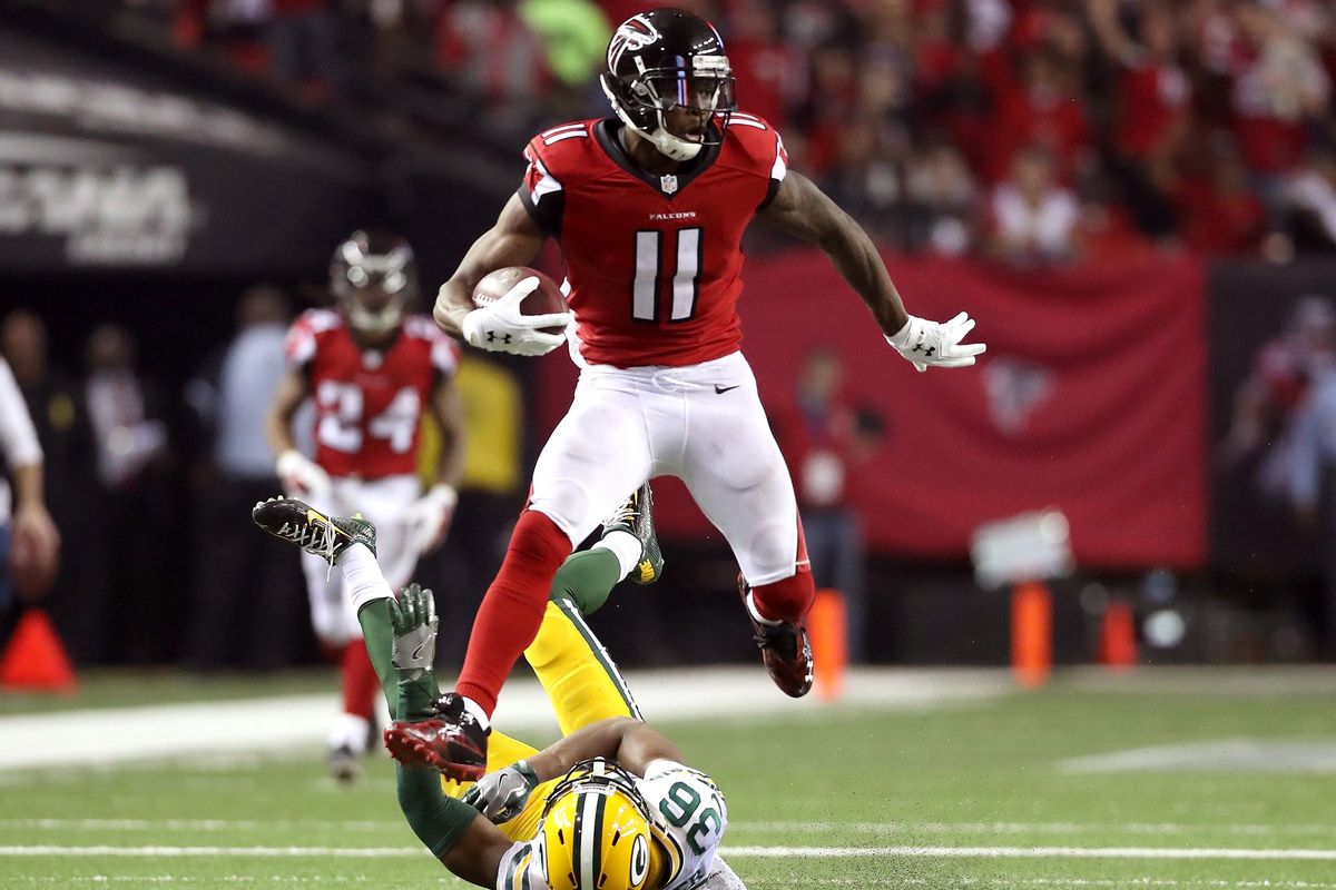 MySportsUpdate's tweet photo. #Falcons WR Julio Jones will enter this season needing 1,151 receiving yards to surpass Jerry Rice (13,275 yards) for the most receiving yards through a player’s first 10 seasons in NFL history. https://t.co/WM8RxUCUVJ