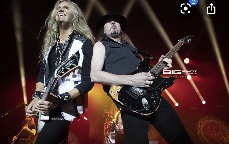 WSnakewoman's tweet photo. Needing some Whitesnake this afternoon.πWhen I Think of You (Color Me Blue) Flesh&Blood https://t.co/Rx9fp1hvFHβ€οΈππΈπ€#WhitesnakeWithdrawals #MissingHotSnakeBoys https://t.co/pvTgIeDzKr