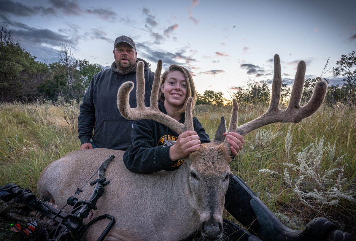 conquestarchery's tweet photo. Congratulations to Taylor Partridge on an awesome buck rocking the Talon Quiver!!!

#ConquestArchery #TargetArchery #Talon #TalonQuiver https://t.co/Oxe5DMSD8p