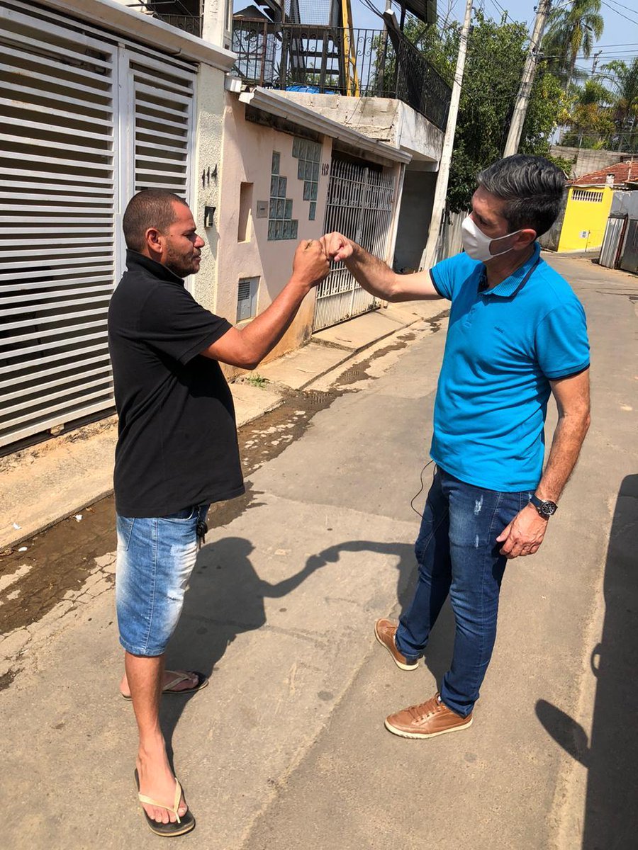 gutoissa's tweet photo. O Pensando Bem, Pensando São Roque começou cedo na Vila Aguiar e Capuava. Agradeço pela recepção, pelo carinho e colaboração com a construção da São Roque de todos nós. É incrível estar ao lado de vocês nessas andanças pela nossa querida cidade.

#vilaaguiar #capuava #sãoroque https://t.co/Q4ATOXyrXQ