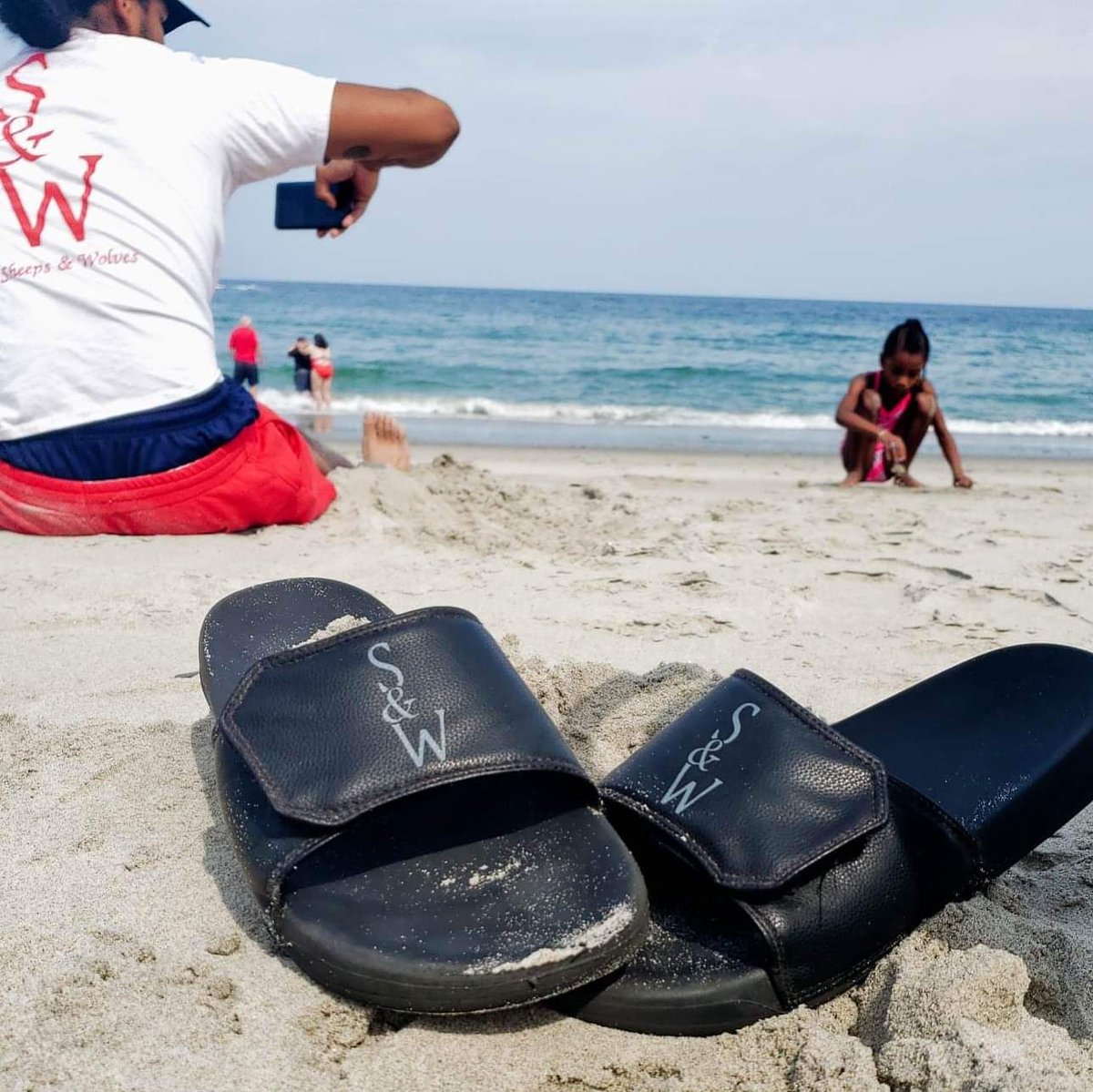 Sheeps_N_Wolves's tweet image. Quality Family Brand

Available online