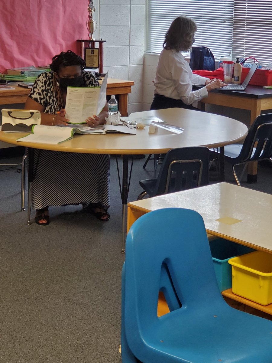 Charlotte Davis (@charlottehdavis) on Twitter photo A big thank you to our Literacy Coordinator, <a href="/Mjswiger/">Mary Jo Swiger</a> for EDGEucating us this week. From clarity to onsite labwork, we have added to our toolkits📚 A big thank you to our Literacy Coordinator, <a href="/Mjswiger/">Mary Jo Swiger</a> for EDGEucating us this week. From clarity to onsite labwork, we have added to our toolkits📚
