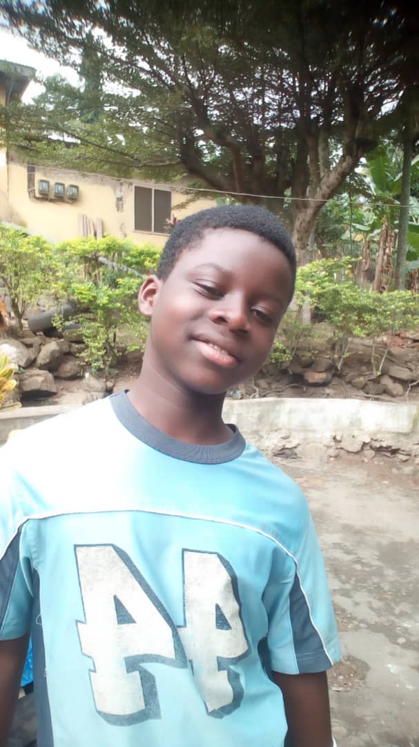 gyaigyimii's tweet photo. I'm sorry for for the pictures I added but it's JUST 5,000 CEDIS. This boy go lose his hands if nothing is done!!

So far we get only 500 cedis. Charlie make u squad donate er

Momo number : 0554034458. Samuel Appiah.

#10CedisForOpare https://t.co/3yDypOPnEj