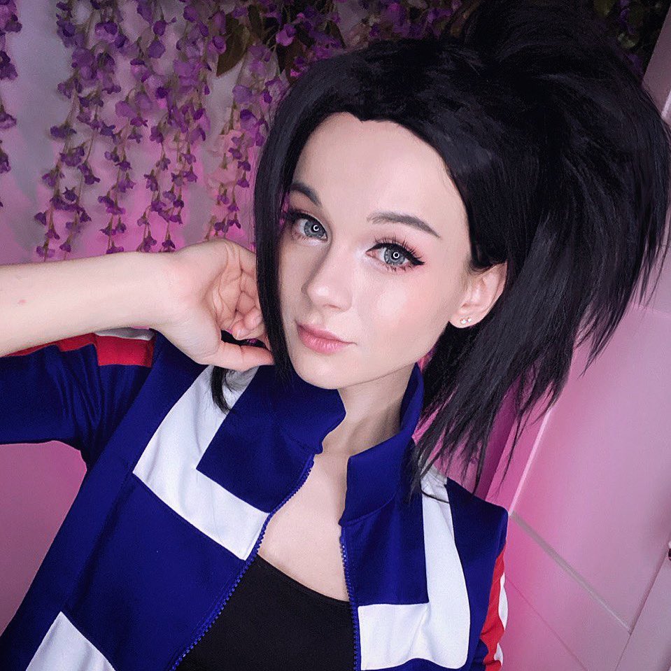 One of my fav characters - Momo Yaoyorozu from #BNHA❤️

Who are your fav characters? I’ll be happy to see answers❤️btw now my inspiring character is Seraphine from LoL (or she just collab with K/DA team?😂) and idk should I try to make her or no👀

#MyHeroAcadamia #MomoYaoyorozu