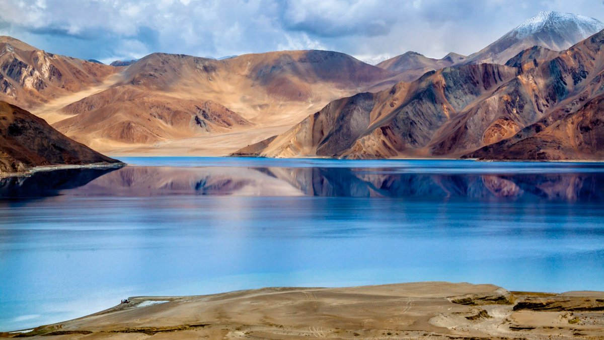 Lerino4's tweet photo. Beautiful lakes of Ladakh, in India.❤️ https://t.co/iId0tQ5dtd