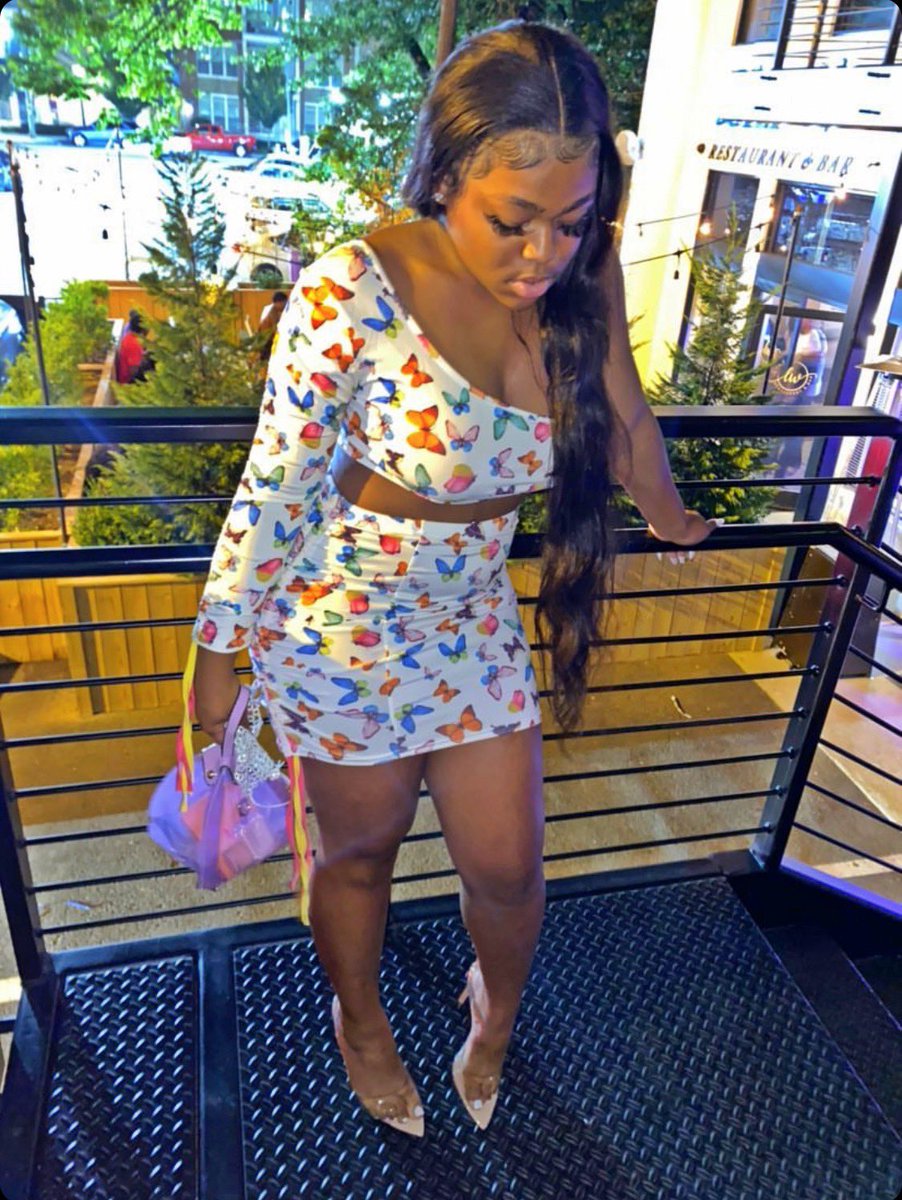 itsflockyczn's tweet photo. #ShopD2B for them pieces 😎 

•Priority 2Day Shipping 🐐 

🛒 https://t.co/rGLmW2AhDF 🛒 

#ShopBlack #BuyBlack #OnlineBoutique #PhillyBoutique #Headbands #Accessories #Handbags #Jewelry https://t.co/FuCgBPy0x3