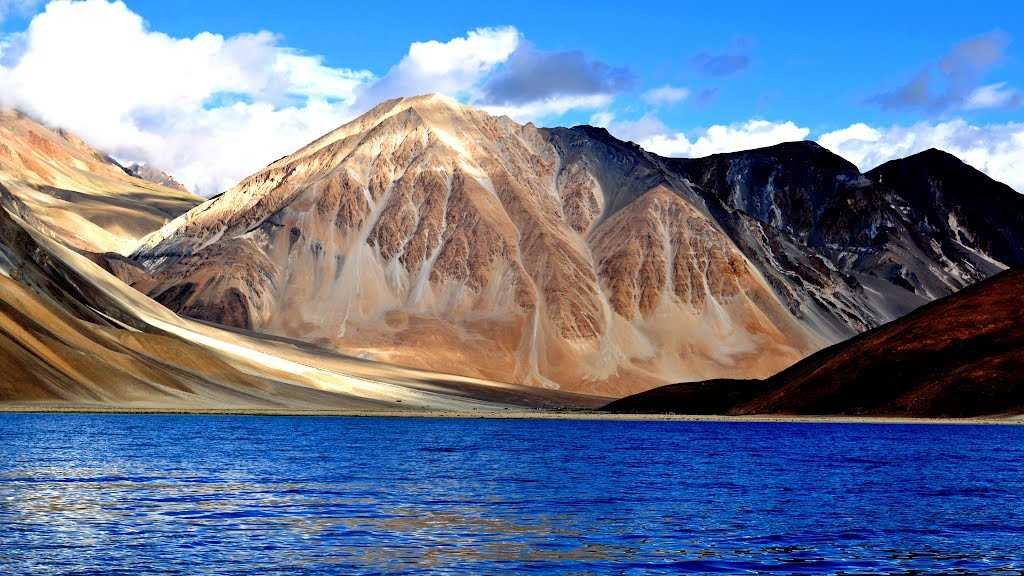 Lerino4's tweet photo. Beautiful lakes of Ladakh, in India.❤️ https://t.co/iId0tQ5dtd