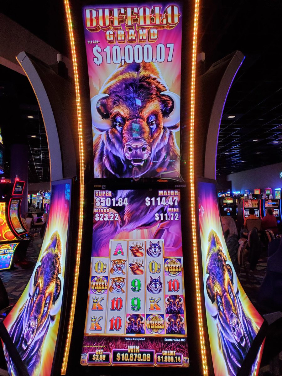 HoosierPark's tweet photo. The slots were hot last night! Harrah's Hoosier Park would like to congratulate 3 BIG winners! #BlackDiamond #BuffaloGrand #DoubleJackpot https://t.co/mse2OtM05E