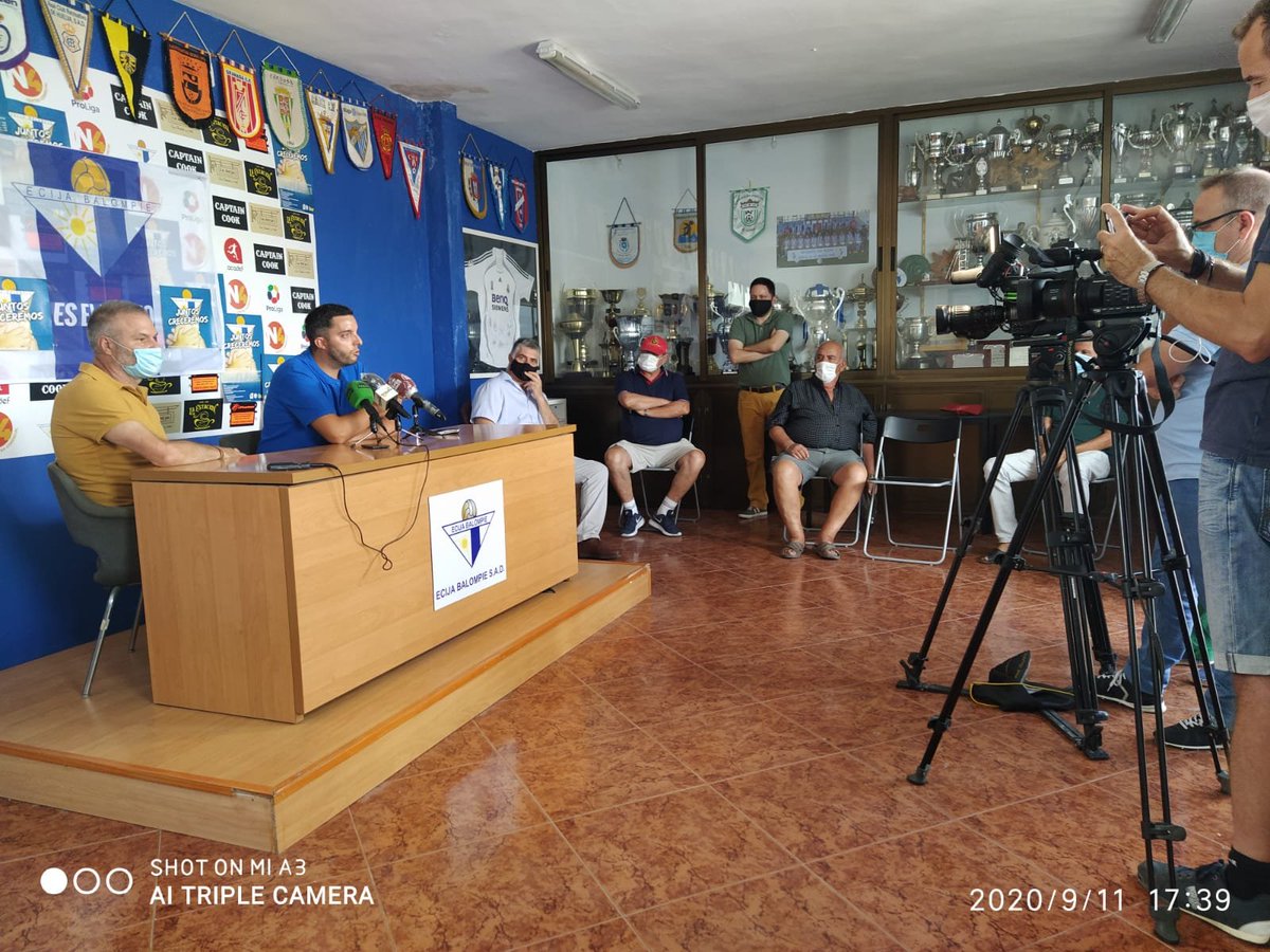 Sebastián Álvarez nuevo entrenador del <a href="/ecijabalompie/">ÉCIJA BALOMPIE S.A.D</a> para la próximo entrenador.

Nuestro colaborador, <a href="/SebastianDani19/">Sebastian Alvarez</a>  ficha como primer entrenador del Écija Balompié, a sus 29 años, junto a su hermano, Alberto Álvarez, con 25 años.