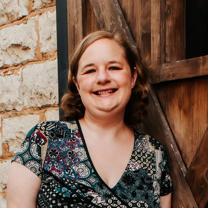 Thank you to Be Still and Grow Artistry in Granbury, TX for my new headshots!