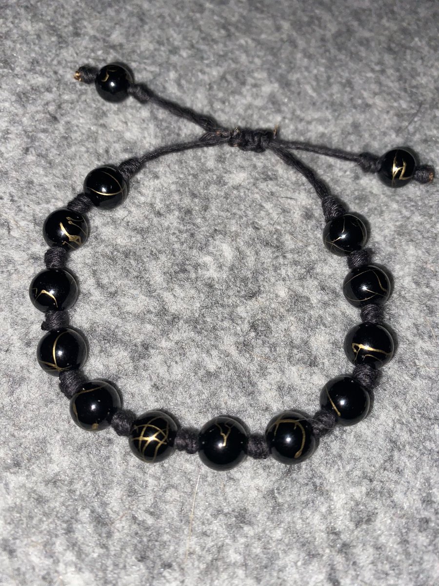 cjisme_'s tweet photo. Self made strung bracelets: 
$10 each
3/$20
I can make custom colored, beaded, or sized bracelets or anklets! Shipping in the USA only.
#children #women #men #fun 
#homemade #jewlery #bracelets #custom (photos are just examples) https://t.co/W6d3seBKc4