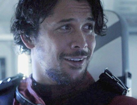 BradshawAmy12's tweet photo. i love you 🥺 #BellamyBlakeDeservedBetter #bellamyblake #ihatejason https://t.co/mhGvY1v05Q