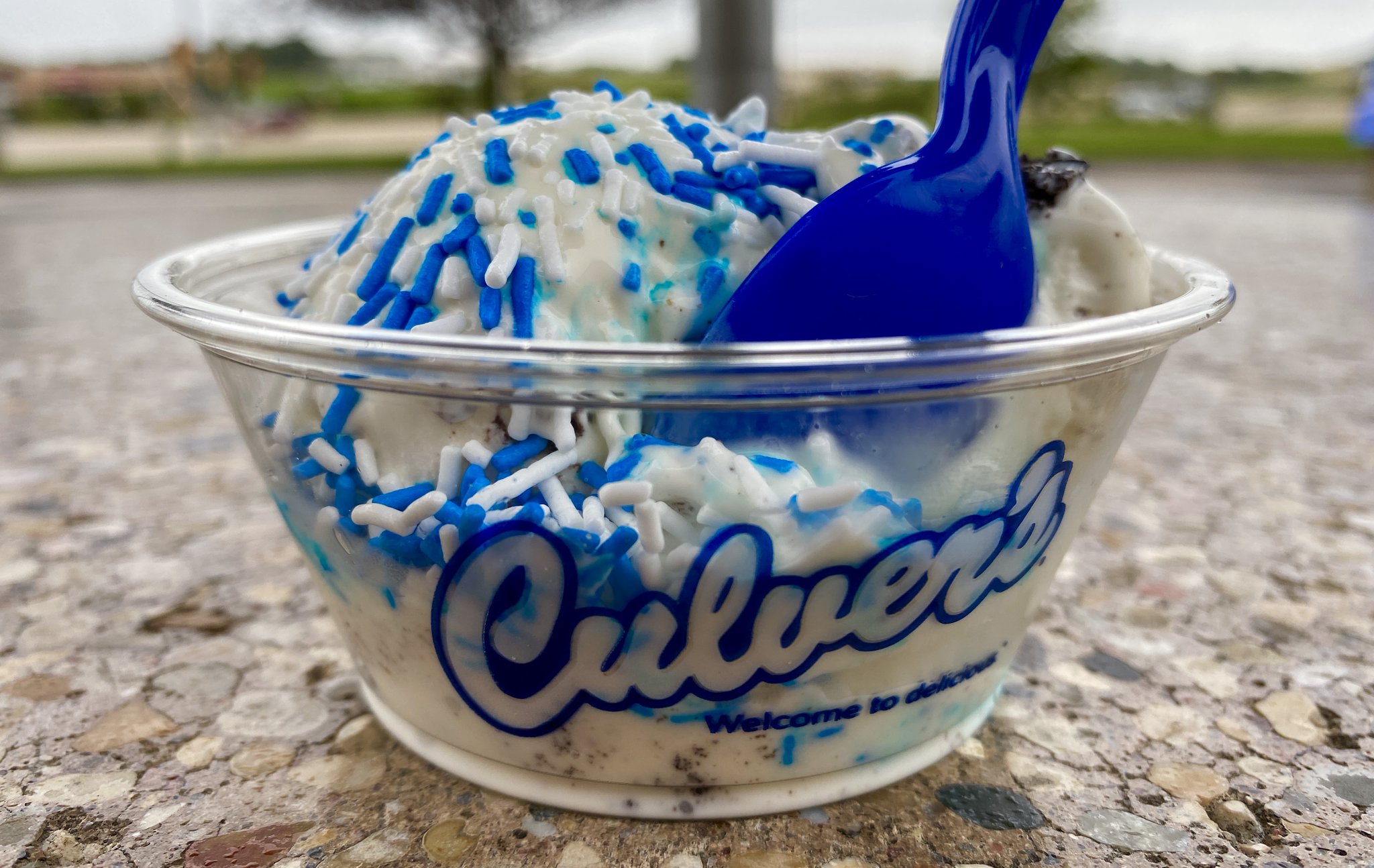 Blue goo ice cream 🍦  Yummy food, Yummy ice cream, Food
