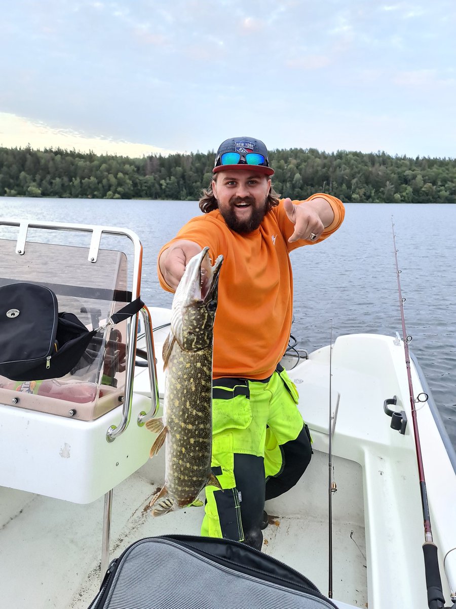 Nu finns vi även på Twitter!
Gå in få våran Instagram och delta i tävlingen för chansen att vinna perfekta drag inför höst fisket! Norrorts_Fiske, Tävlingen avslutas Fredagen den 18 September.
