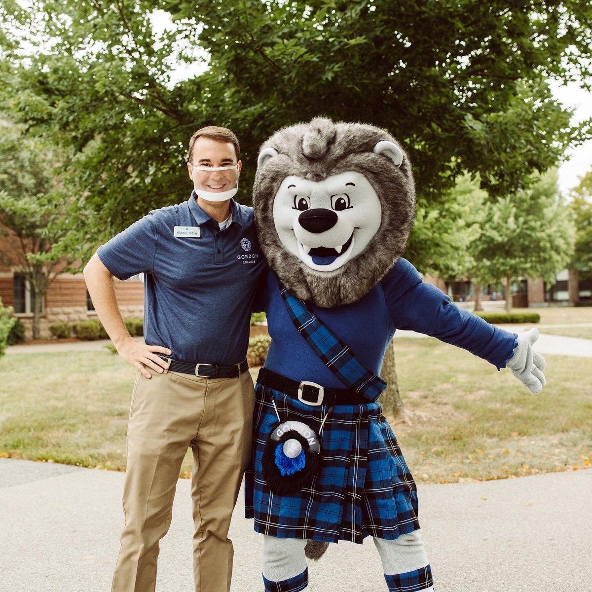 DMichaelLindsay's tweet photo. With all the geese on the quad I'm thinking we might need to make the @gordonathletics #FightingScots the Gordon Geese... but after a very quick photoshop I'm not so sure. What do you think? Vote in the poll below! https://t.co/1BPXEm1pIf