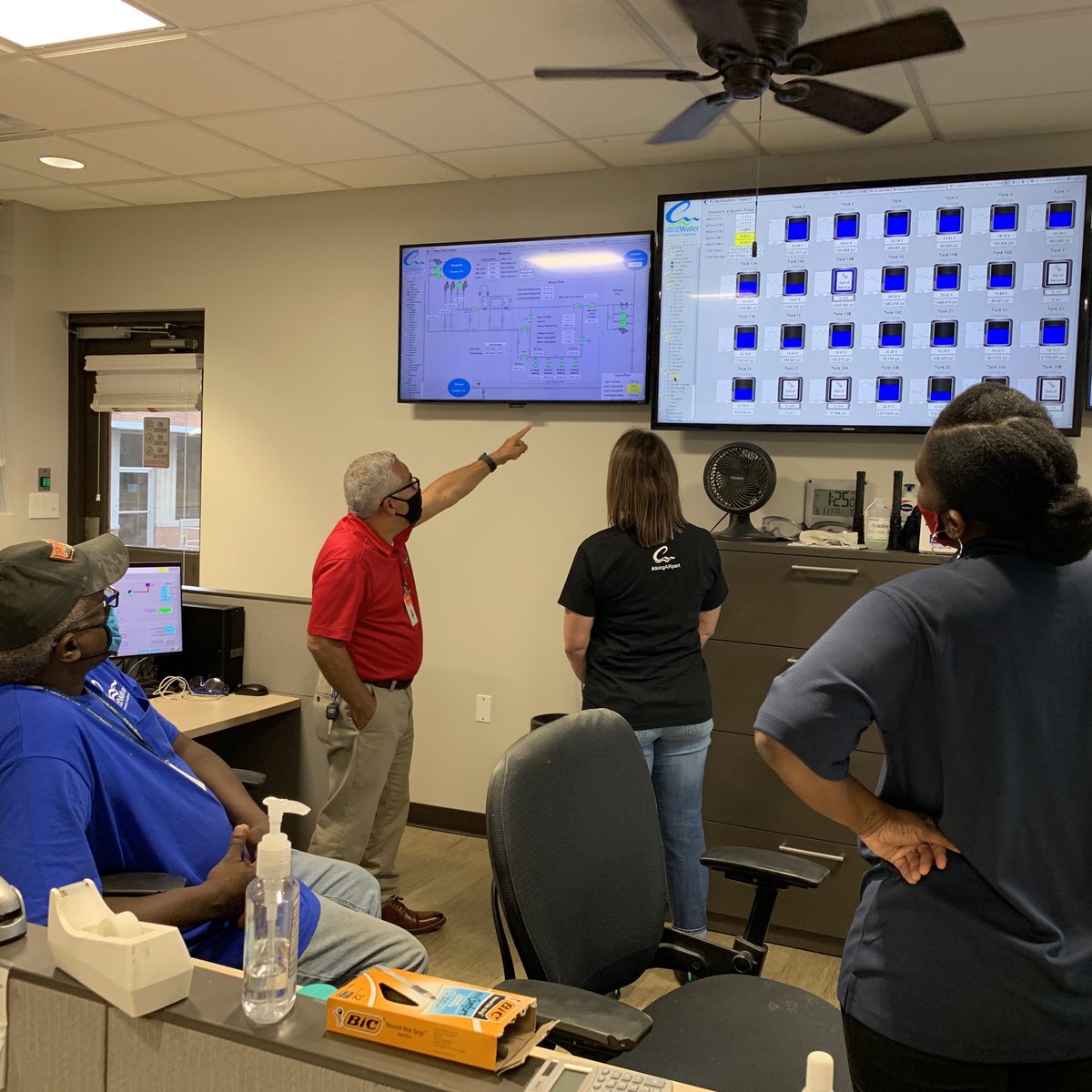 blustream's tweet photo. Had the pleasure of giving a field trip to two of @CARKW newest employees today. I love seeing the passion our employees have for what they do! #doingARpart #weareCAW https://t.co/yBjsBybavP