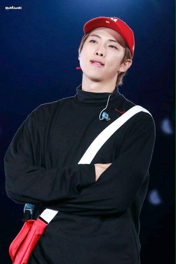 Panchi__29's tweet photo. Feliz cumpleaños a mi hermoso lider de @BTS_twt te amo tanto eres una persona tan especial para mi te quiero mucho ❤🎉 que cumplas muchos años mas bb😗 y sigue siendo el mejor lider de todos♡
#HappyBirthdayNamjoon #NamjoonDay #RMBirthday #RM27thAnniversary #RMStreamParty https://t.co/zRUH5JSV9t