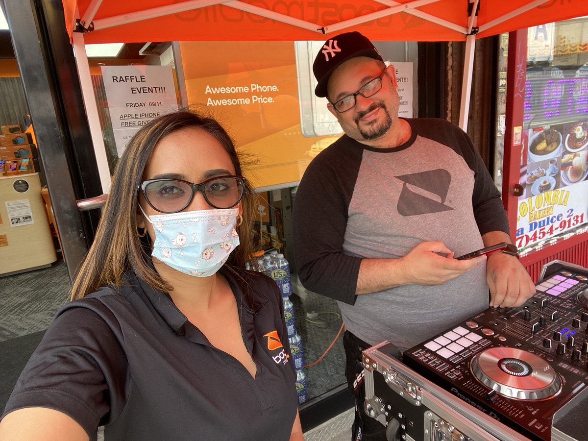 BoostLefferts's tweet photo. #hypersidewalk @hyperlinkusa @faithhyperlink #BoostDishingdeals #Dish #BYOD https://t.co/lToZhBErgX
