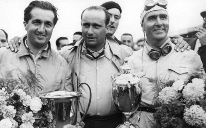 Alberto Ascari 🇮🇹 and Juan Manuel Fangio 🇦🇷. Ferrari's first 2 World Champions
