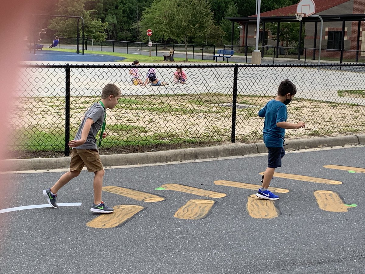 ℂ𝕙𝕣𝕚𝕤𝕥𝕚𝕟𝕖 ℍ𝕖𝕕𝕣𝕚𝕔𝕜 tweet media