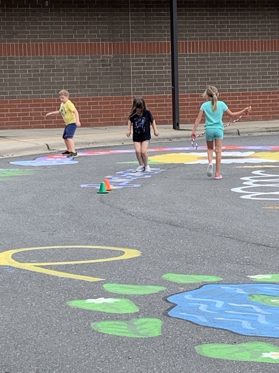 ℂ𝕙𝕣𝕚𝕤𝕥𝕚𝕟𝕖 ℍ𝕖𝕕𝕣𝕚𝕔𝕜 tweet media