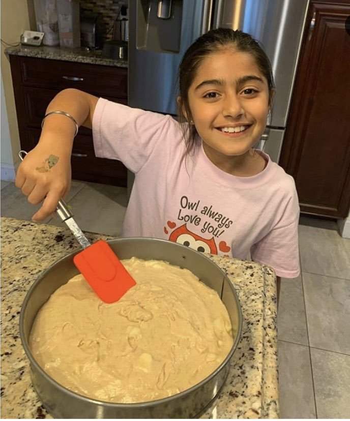splchildrenslib's tweet photo. Here's some of our little chefs making Chef Rob's Harvest Apple Brownies! Great job and thank you to all those who participated! #seafordpubliclibrary #splchildrens ππ₯§πππ₯§πππ₯§π https://t.co/gtb44GhS06