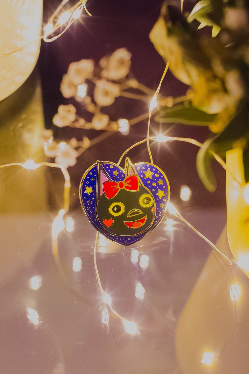 spacetaxiart's tweet photo. Hi everyone! Since I will be going to a mental clinic soon and I need the money to pay off my medical debt, I made everything on my shop 25% off! Even the new Halloween Pins! I’d appreciate a rt and any kind of support! ❤️ https://t.co/noumdMoZfZ https://t.co/bA1oCepeFr