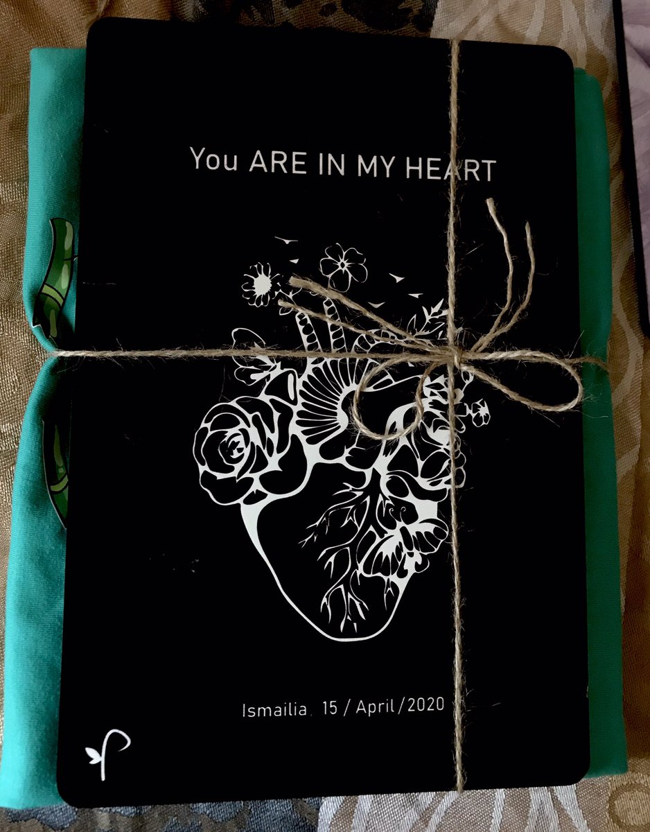 pearstore11's tweet photo. YOU ARE IN MY HEART 🖤
Special order : 80 LE
Size 20 x 30 cm
Don’t wait , pickup yours now
For orders send a message 🤍
#we_here #Just_say_pear https://t.co/xDtssT0g1x