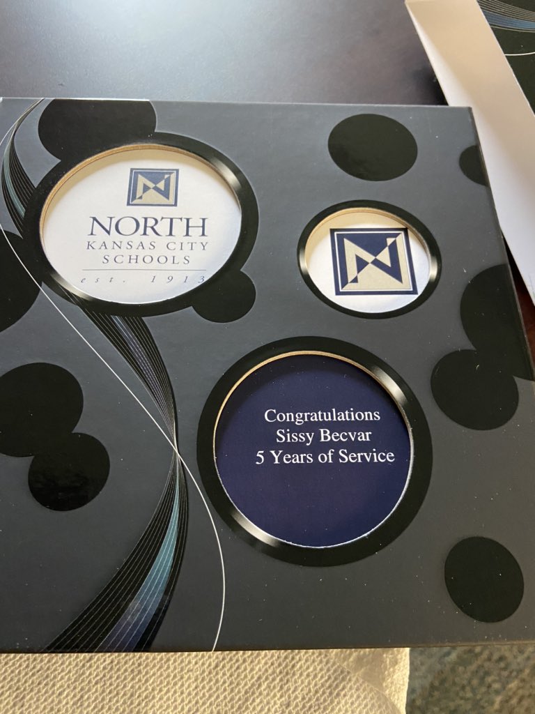 Sissy_Becvar's tweet photo. Thanks @NKCSchools celebrating the start of my 6th full time year at @Northmen_OPHS   Would not want to be celebrating anywhere else!!  #ForTheFamily #5YearsDown. #LoveMyPeeps https://t.co/yjKE2xgAxh